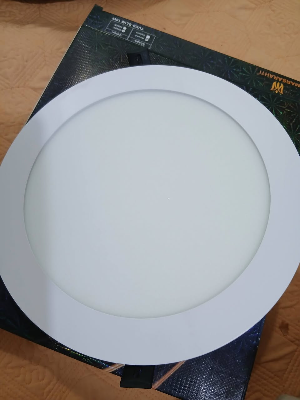 السلام عليكم لدات اصليات العدد ٢٥ قطعة سعر القطعة ٦ الاف قفل *********** مكاني خاجية
