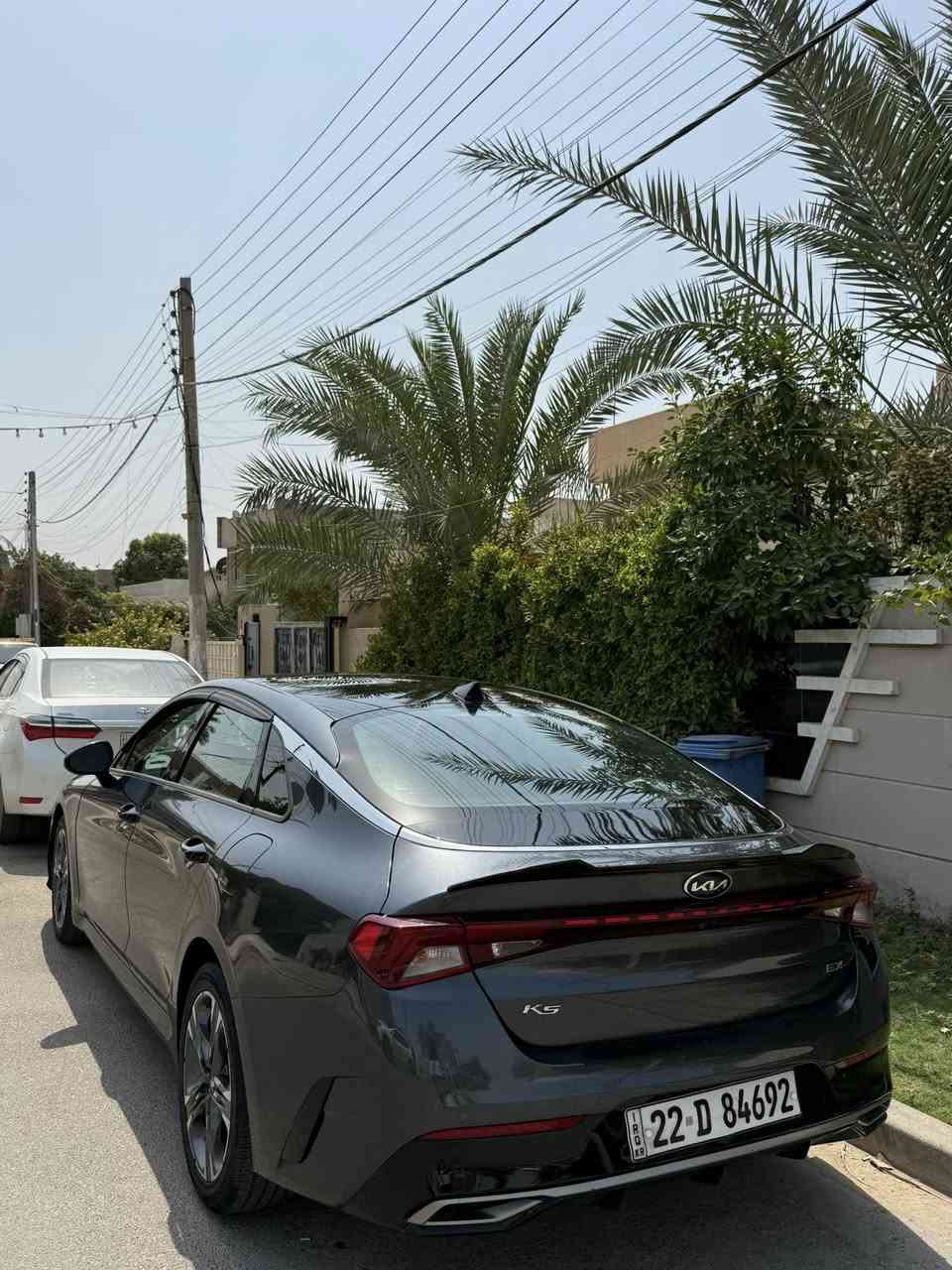 كي فايف 5 أعلى مواصفات 1/1 EX  موديل 2021
اربيل شمالي
‎ محرك 1600تيربو 
‎اللون نفطي
‎بصمه تشغيل +تشغيل عن بعد
‎شحن هاتف لاسلكي
‎قياده ذاتيه ع الخطوط السريعة
‎هاند بريك بصمه
‎سقف اسود بانوراما
‎مثبت سرعه
‎مري قلاب عند رجوع
‎سستم سماعات bose
‎حساس اطارات
‎بك لايت ليد كامل متصل
‎شاشه كبيره Gps
‎كامره دواره +حساس خلفي
‎كشن حار بارد
‎شاشه اعطال
‎ويل كورم لونين
‎رادار جانبيه
‎مراقبه النقطه العمياء
‎جنطه ذكيه عند الاقتراب+ ترحيب
‎اشاير بالمري
‎كشنات جلد أسود
‎كراسي الأمامي كهرباء
‎لايتات عدسات لد اصفر
‎نظام قياده إيكو سبورت سمارت نورمال
‎فول تحكم ستيرن 
‎كير اوتو + عادي
‎اوتو بريك
‎دشبول صاج
‎حادث بنيد إرباك ستيرن فقط وراجع سستم بلاد
حجر شرط بلادي 

(مكان السيارة بغداد حي الاطباء ) 
‎للاستفسار الاتصال على الرقم
‎رقم تلفون ***********
