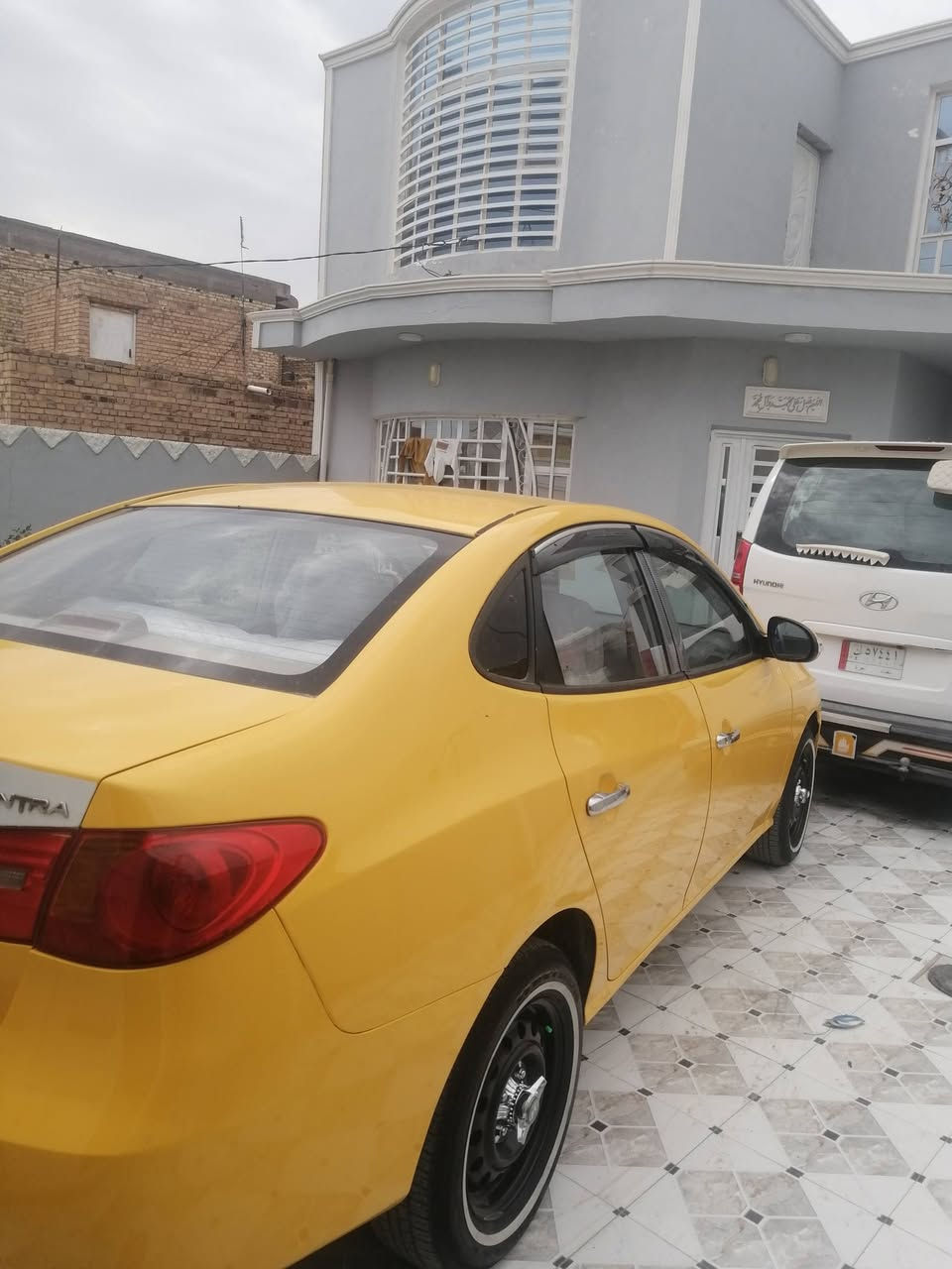 سلام عليكم شباب سياره النتره للبيع او مراوس حسب القناعه رقم نجف موديل 2011مكفوله وجاهزه من كولشي حدادية تخم تاير مكينه 1600دكشن عالي سياره كلش حلوه مكان سياره ديوانية مركز المحافظه الشراري هاذه رقمي ***********
