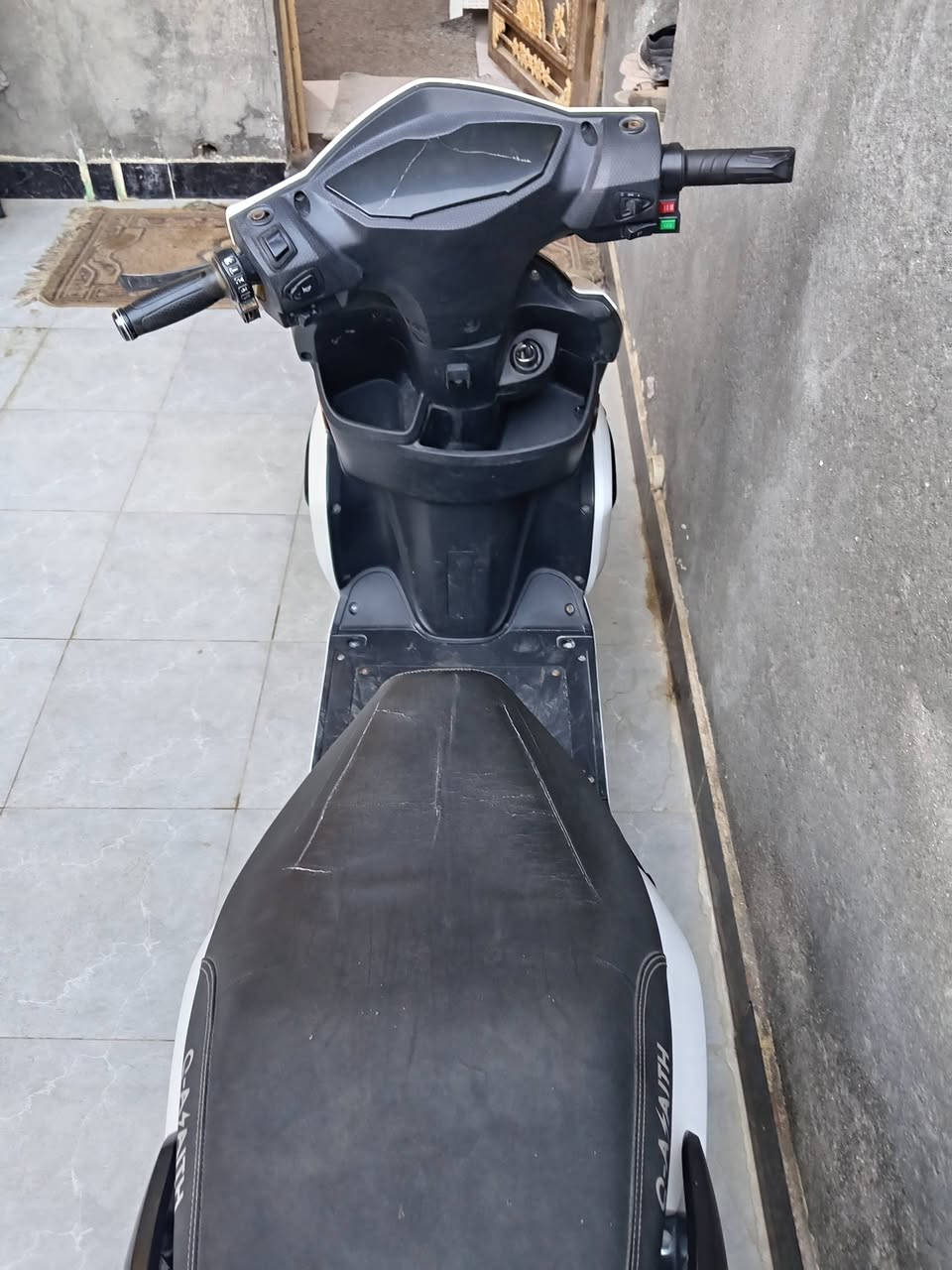 دراجه شحن نظافه ٨٠٪ شرط جديده للبيع
سعر من الاخير ٣٥٠ الف قفل بيع
***********
