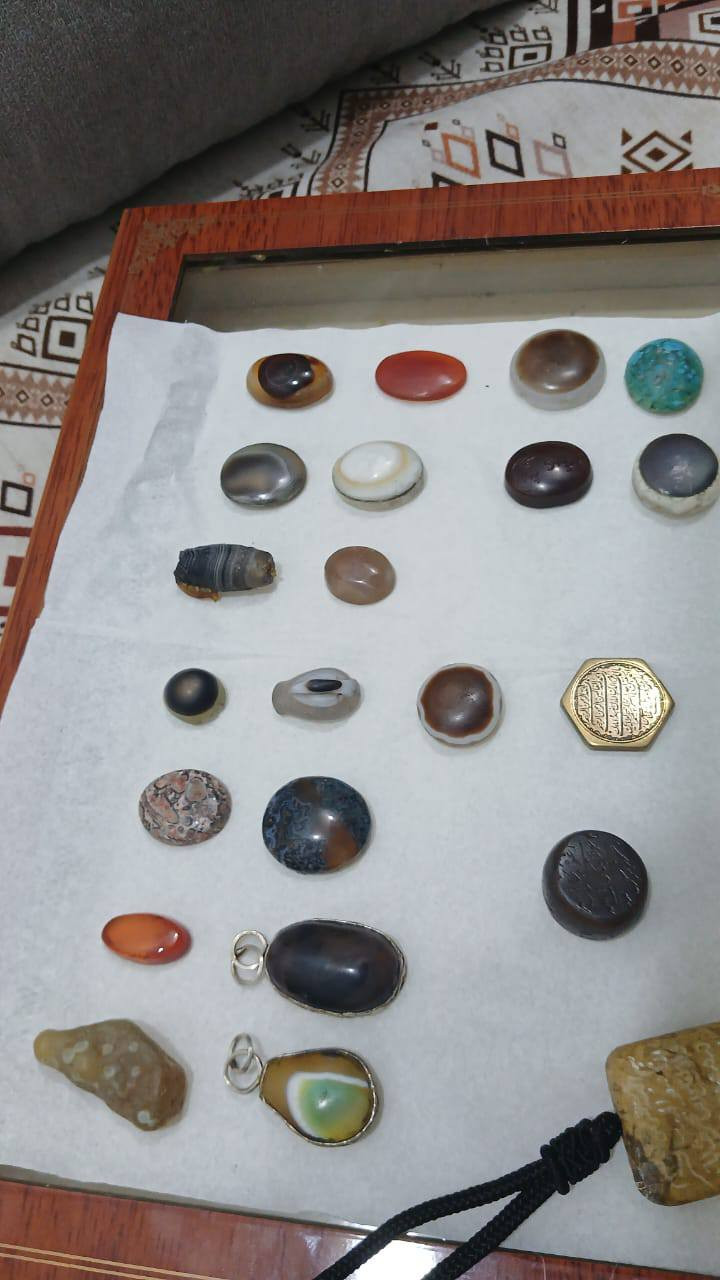 السلام عليكم
احجار قديمه  💯
كل حجر وسعره فقط دزلي صورته يجيك السعر💵
يتوفر توصيل جميع المحافظات 🚒


**إذا كنت صاحب هذا الإعلان وتريد حذفه لأي سبب، رجاءا أرسل رسالة إلى الدعم الفني**