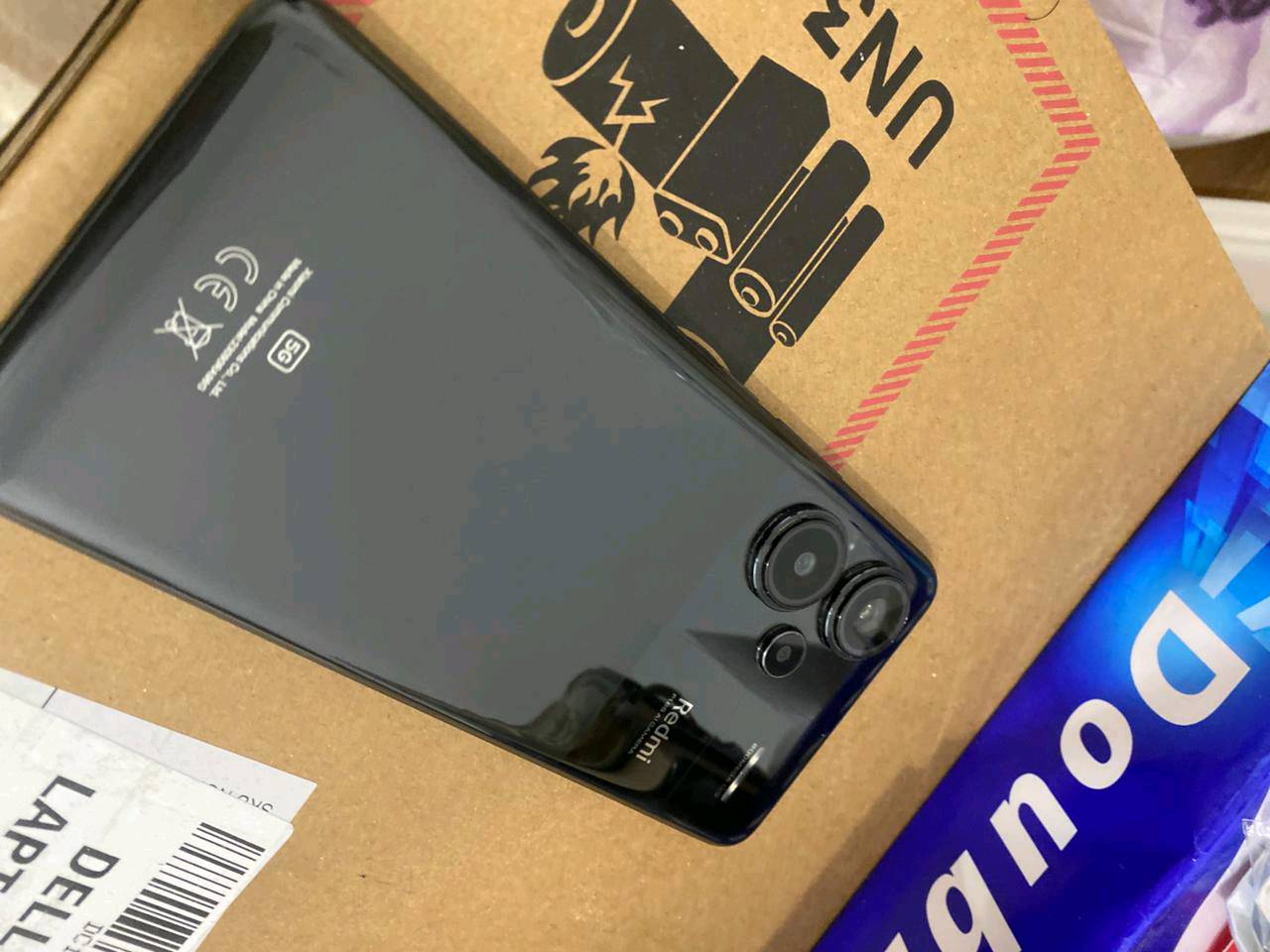 السلام عليكم ريدمي نوت 13برو بلاس  5Gجهاز مستخدم قليل جهاز نضيف مكفول من كل شي سعره 500 بالسوك مكفول من كل شي مداخل مصلح كلشي بي جديد زلغ مابي جهاز حلو ونضيف وعملي 🔊