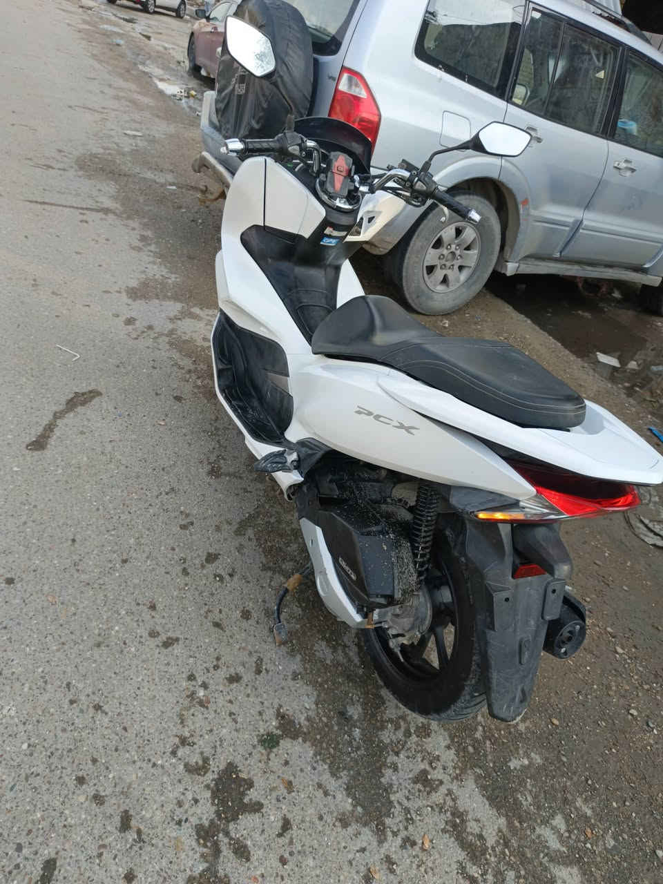 بي سي اكس جيل الثالث ياباني حرف جي اف بصمه دكمتين كفالة محرك ظمان انطي بيه ماشية ٢٠الف اي نقص مابيه السعر ١٦مكاني بغداد ***********
