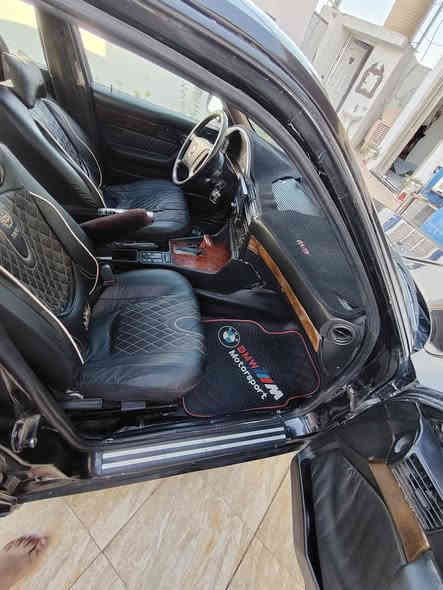 بي ام 535 بيه محرك 525 مسكر فانوص موديل 1991 سياره حلوه جاهزه كله شغال من دعاميه لدعاميه
تبريد شغل خير من الله  صدره حلوو 
سياره بصوره عامه حلوو نضيفه غرفته هم نضيفه سياره كدامكم 👀 
سياره معروضه 55 وبيه مجال خادم 
واسط كوت الاحرار 
*********** مامتواجد ع فيس
