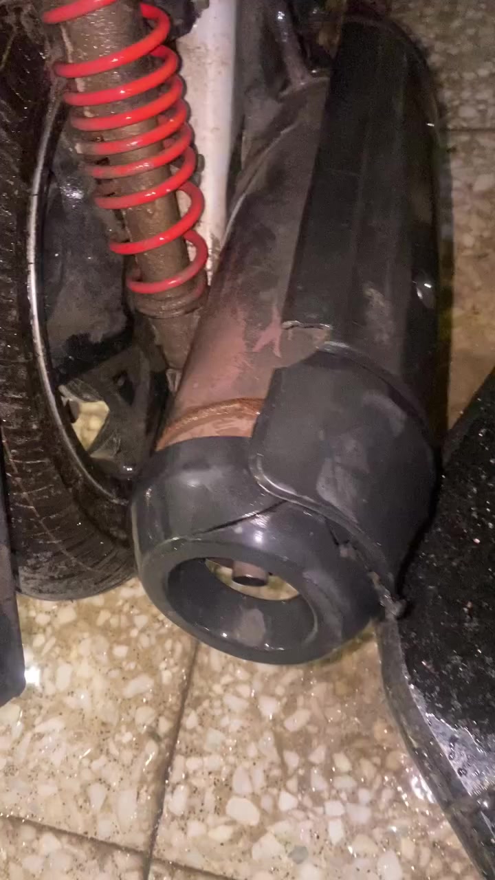 صلنصه سكنس لد وفحل مال ياباني بلاديه كلش نضيفه للبيع اليرديه يجي وتساب مكاني بغداد حي الجامعه عندي توصيل وتساب ***********
