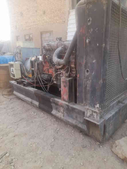 مولدات عدد ٢ دايو استندر لاصرف ولا بخار وافيكو استندر لا صرف ولا بخار ٣٠٠ /٣٥٠ كيفي السعر ١٤٠ ورقه تلفون ***********/***********/ واسط عزيزيه
