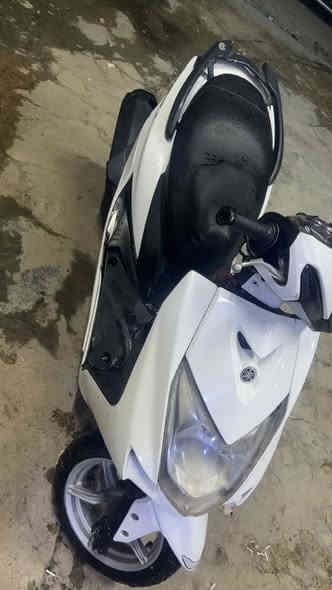 سلام عليكم دراجة سكنس شمعه ياباني قبق نفخ ستان حساس لبيع كامله من كلشي اي نقص مابيه شلعه معدل كهربايات كامله سعر مليون 50 عنوان الشعله شراي يتصل على رصيد رقم ***********
