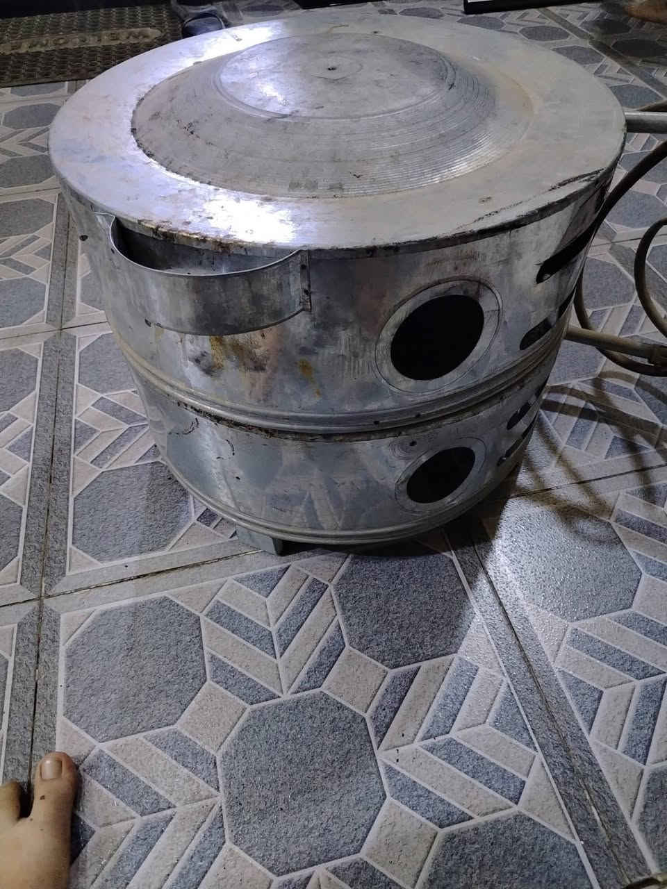 السلام عليكم من رخصه الادمن تنور غازي جديد استعمال قليل جدا كامل الملحقات صوندا و منضم غاز
الرقم /***********
العنوان /حله_بابل_حي الزهراء _مول بغداد_شارع 17
السعر/20 قفل
