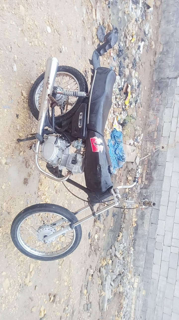 السلام عليكم دراجا نامة للبيع السعر 450وبيها مجال مكان سوق الشيوخ


**إذا كنت صاحب هذا الإعلان وتريد حذفه لأي سبب، رجاءا أرسل رسالة إلى الدعم الفني**