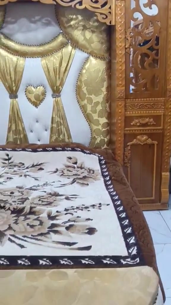 غرفه للبيع جديده بمليون واربعميه وبيه مجال بسيط ***********
