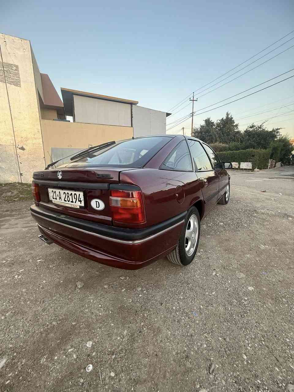 كركوك
فكترا موديل 1995 فول اوتماتيك فقط كير عادي 

محرك  20 ارفلو كبس 

شرط كير محرك 

تبريد 🤓

اربع جوم كهرباء 

مراة كهرباء 
Abs.   بلاد 

رقم شمالي سنويه جديد 
مكاني كركوك 
*********** بيها واتس اب
