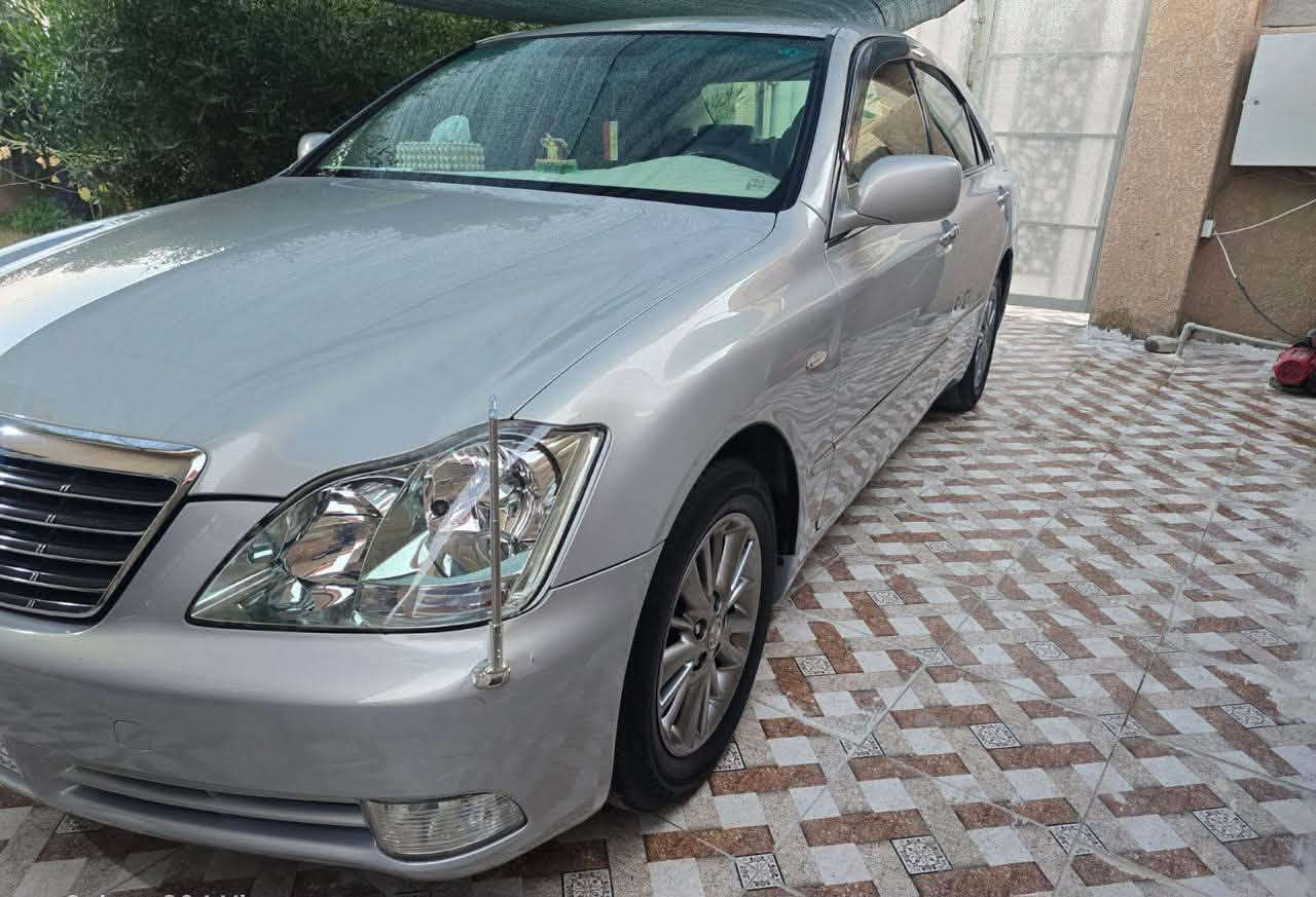 السلام عليكم
للبيع
تويوتا كراون ٢٠٠٦ كص قماره فقط 
السعر ٥٠ ورقه وبيها مجال
*********** 
المكان قضاء الدور
