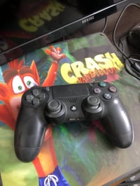 بلي ستيشن بلادي نظيف جدا متروك للبيع سلم اون لاين مع ٤ سيديات سعر ٢٢٥ ...