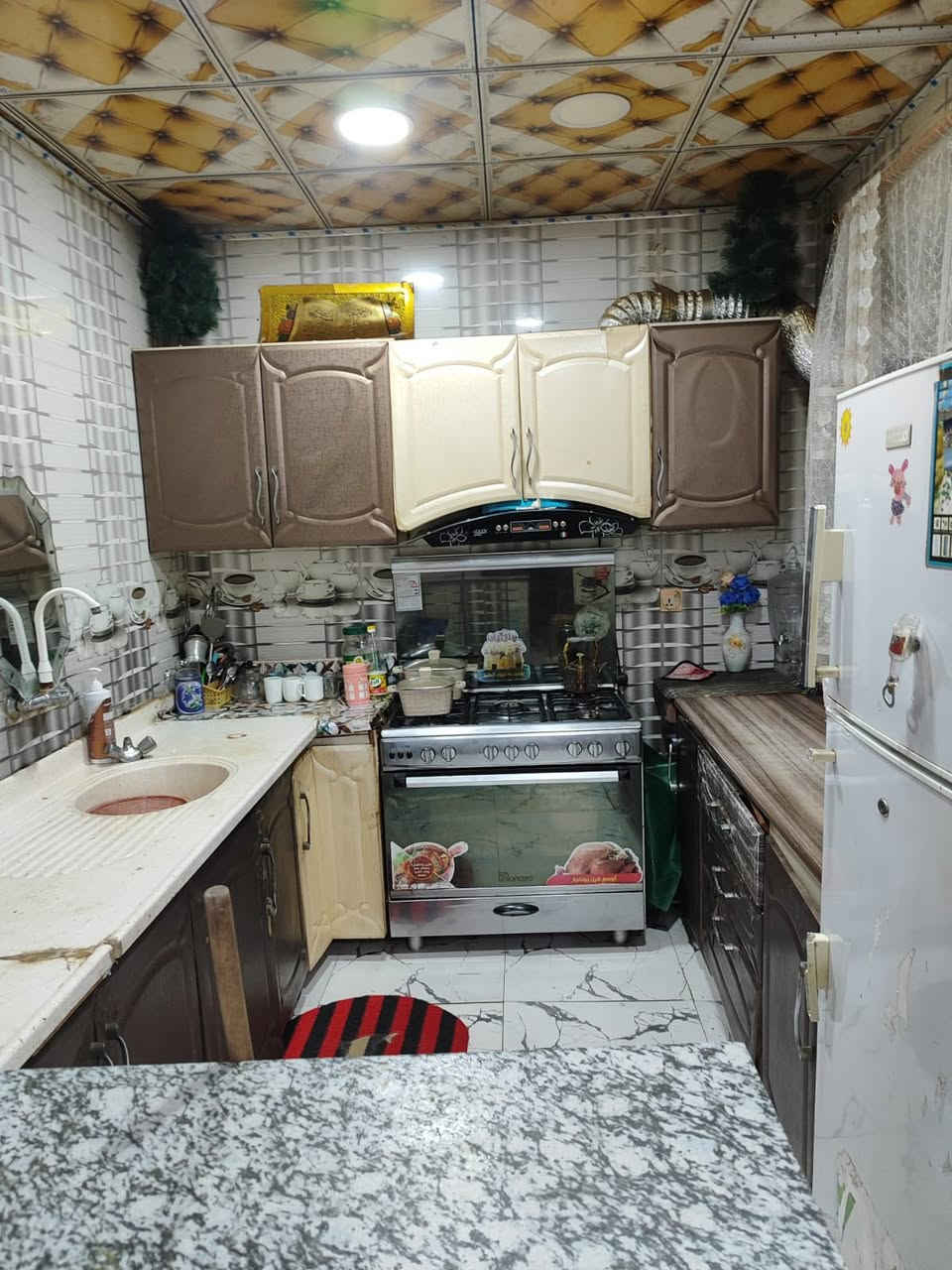 بيت 65 متر بستنه عقد 25 للبيع 75 مليون وقابل للتفاوض شارع ابو طالب ع
ربع ساعه مشي للإمام الحسين ع 
تفاصيل اكثر الاتصال على هذا الرقم 
***********
