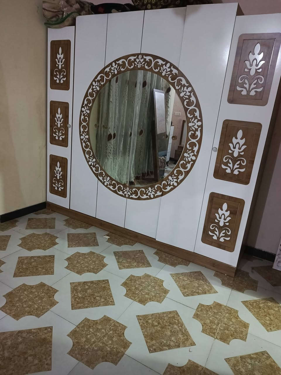 غرفه تركيه 8قطع نضيفه كلش كنتور 6بيبان من شتريته لسه محافض على نضافته مال عزابي 😅 نضيفه ومرتبه مكاني ديوانيه قضاء الدغاره
سعرهه 500وبيهه مجال للاستفسار
***********
