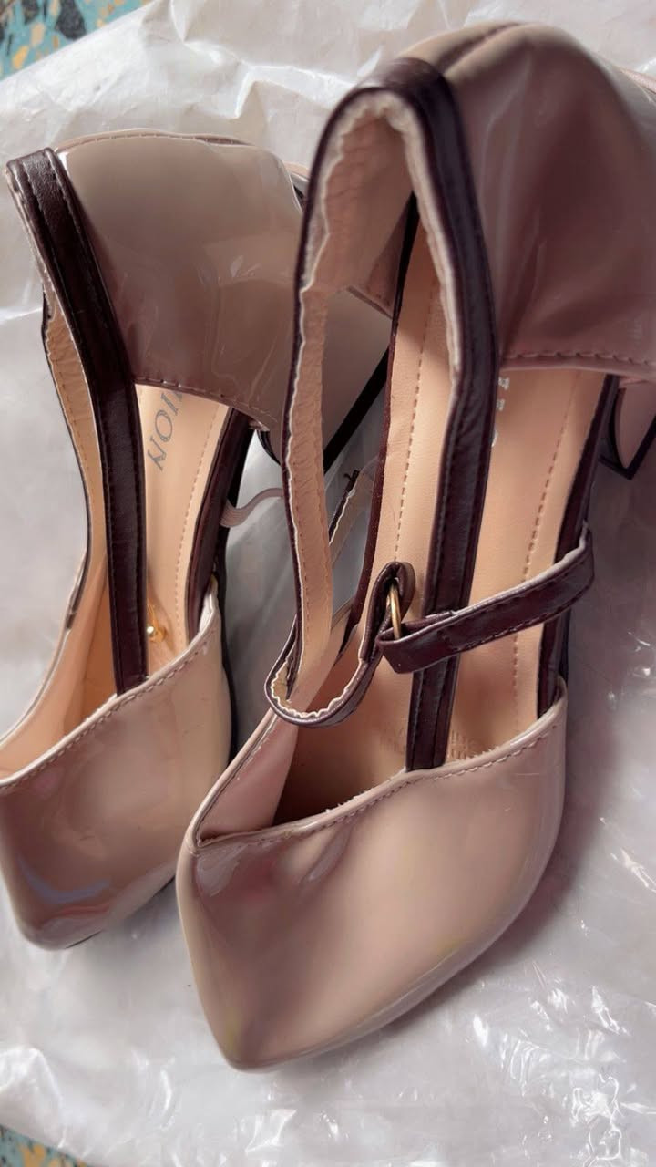 حجم ٤٠ سعر الحذاء ٦


**إذا كنت صاحب هذا الإعلان وتريد حذفه لأي سبب، رجاءا أرسل رسالة إلى الدعم الفني**