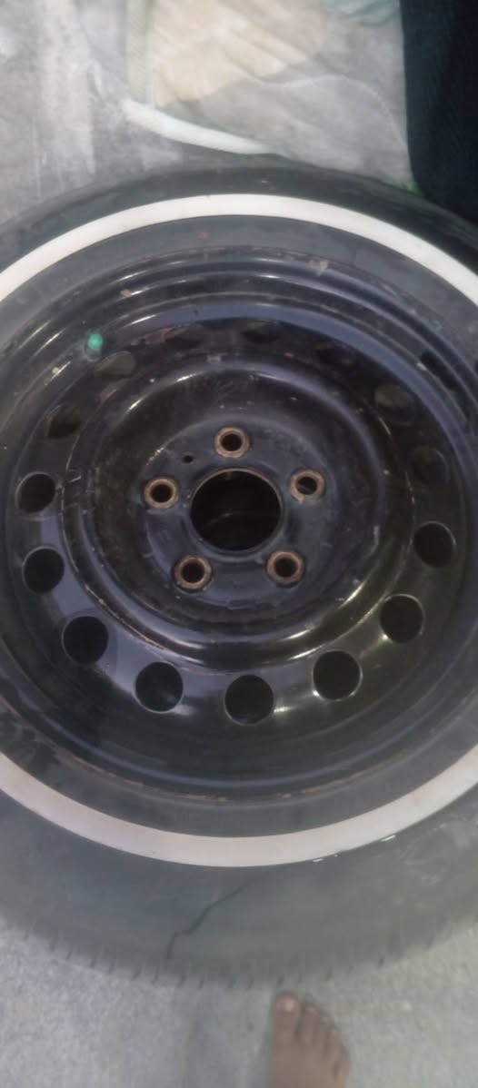 تايرات ويله 15زوج جدد نتائج 25وزج تعبنات سعر150مكان الناصريه ***********
