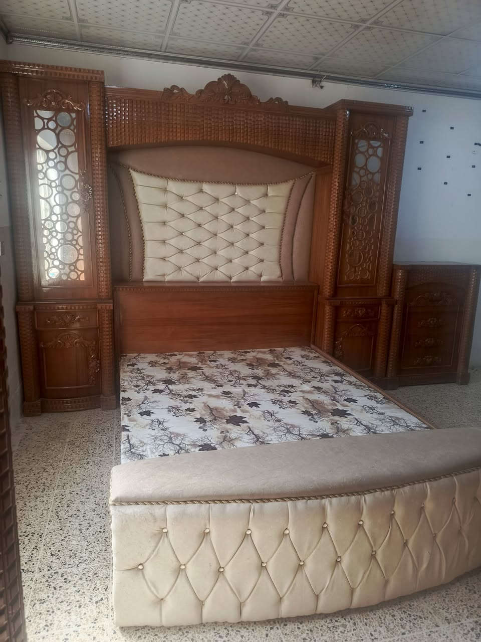 خشب فول ثقيل نضافه 100/95
عنوان موصل جانب الأيسر 
***********
‏‪***********‬‏
