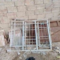 شيلمان مع بوب حديد مع شبابيك للبيع لم اتواجد ع الفيس هذ رقمي0782311377...