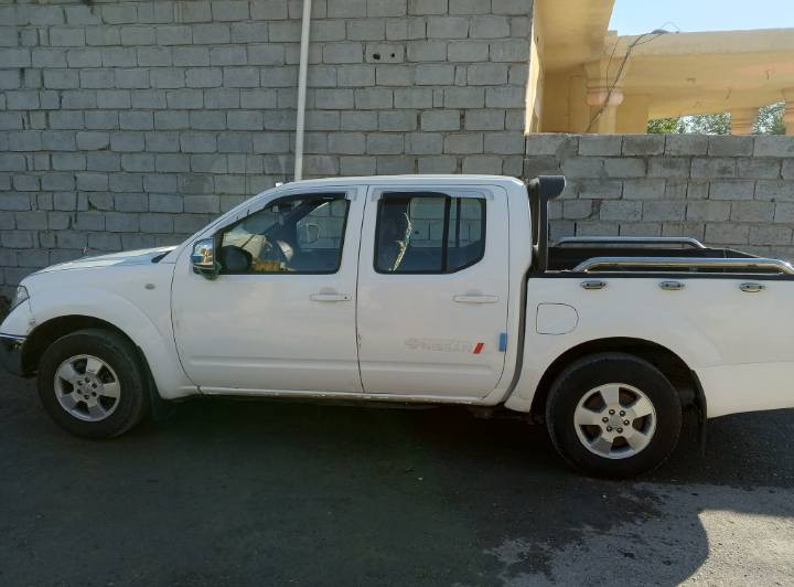 السلام عليكم الي يدور جديد نيفاره موديل 9 رقم سلمانيه بسمي شرط التحويل سيارة خير من  الله صدر امامي خلفي فول تخم تايرات محرك وكير ملكه أوتو سيارة جديدة مكاني ديالى بلدروز اني مكلف بل نشر السعر 105 وبيه مجال ***********
