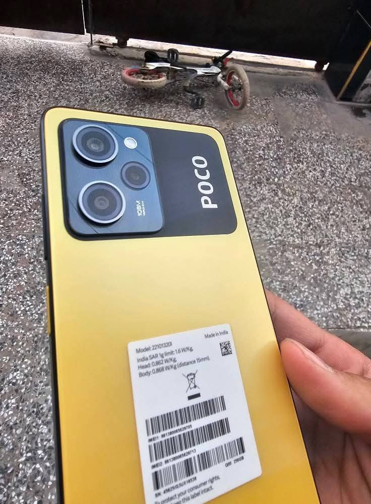 بوكو، x5 برو ذاكره 256 رام 8+8 ما مفتوح كامره 108 معالج سناب دراكون
نضافة 100/100
مراوس ايفون فقط 
رقم ***********
