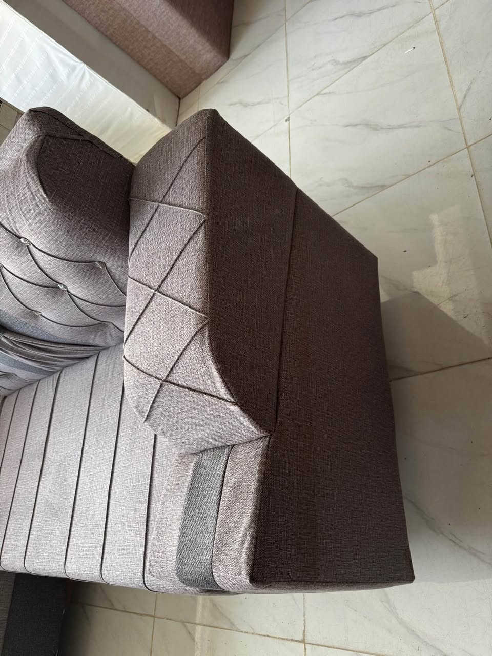 يالله اللهم صلي ع محمد وال محمد 
ديوان ٤ قطع ٦ نفر جديد ممستخدم مقعد بلوك اسود 
اسفنج ١٠سم مميز اول 
السعر ٢٩٠ 
العنوان كوت زين القوس شارع مله قرب فرن رحمه 
للستفسار ع رقم *********** واتساب اتصال 
معمل ومعرض بركات ام البنين ع💚🌸 الحال, واسط
