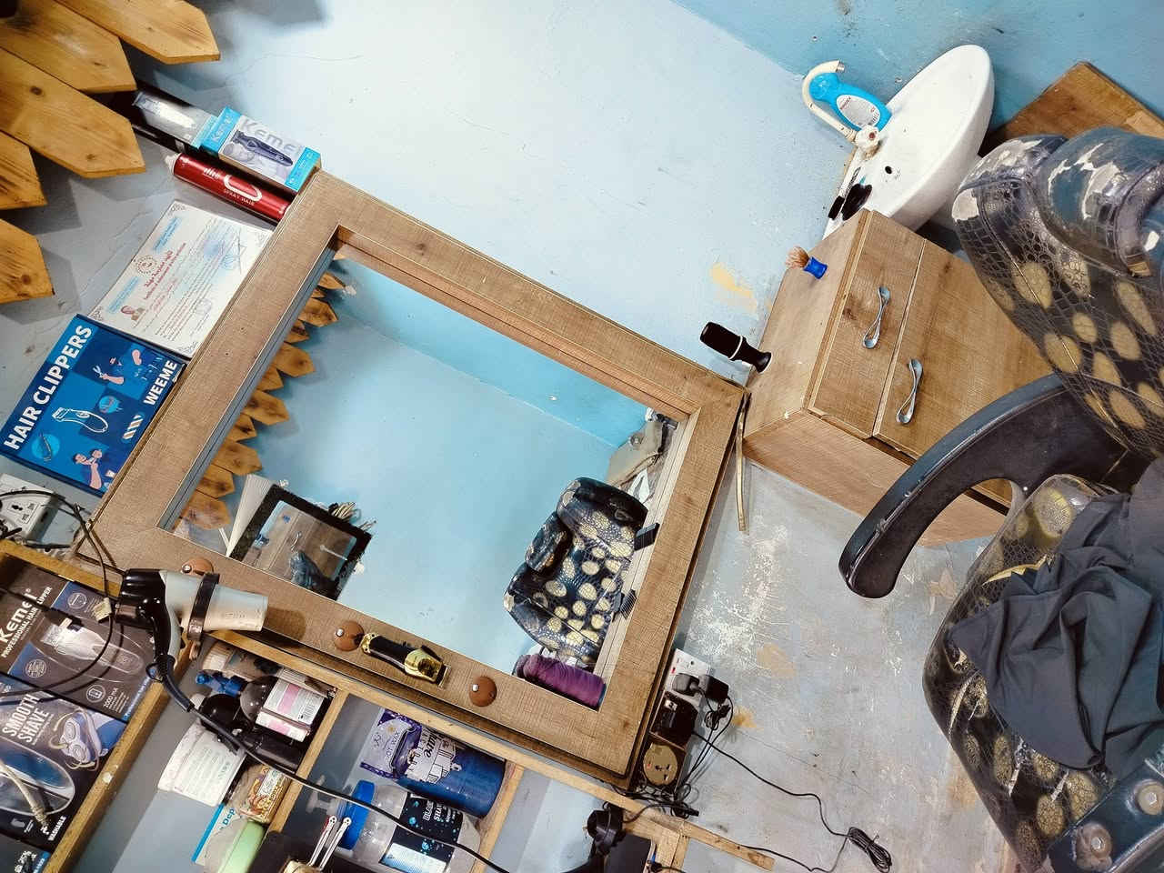 ديكور مع كراسي للبيع *********** مكاني الايمن استفسار اتصل عل الرقم
