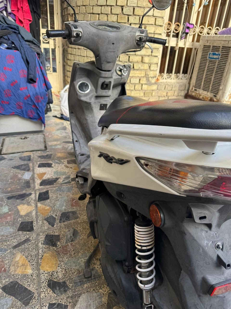 جي تي ار حديث الدراجه مكفوله قبل اسبوعين نزلت من الرمبه 
بكاني البنوك يم البانزين خانه 
***********
