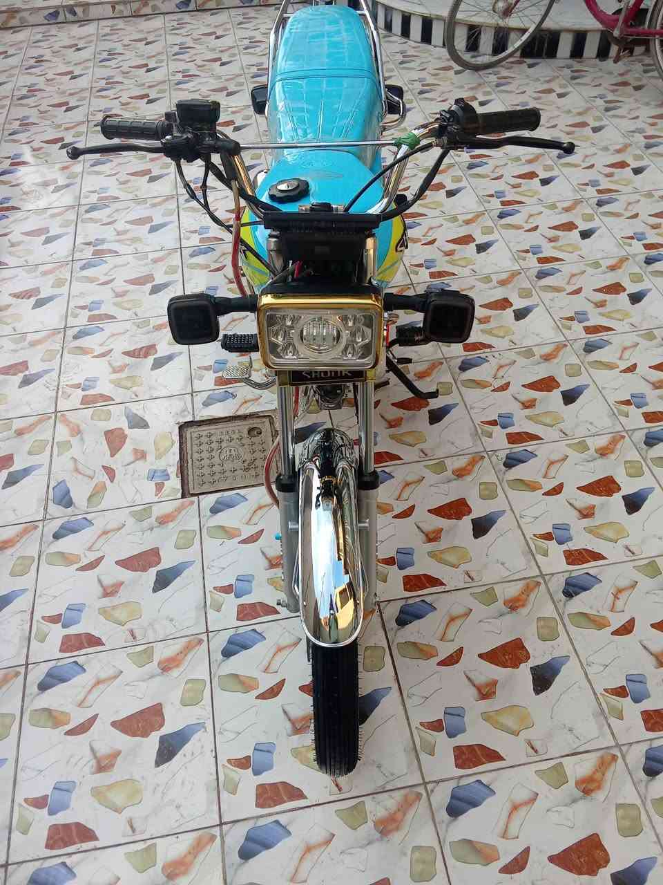 تايكر 25 سمائي وراق مكفوله 
السعر 775 وبيه مجال المكان بابل جبله 
***********
