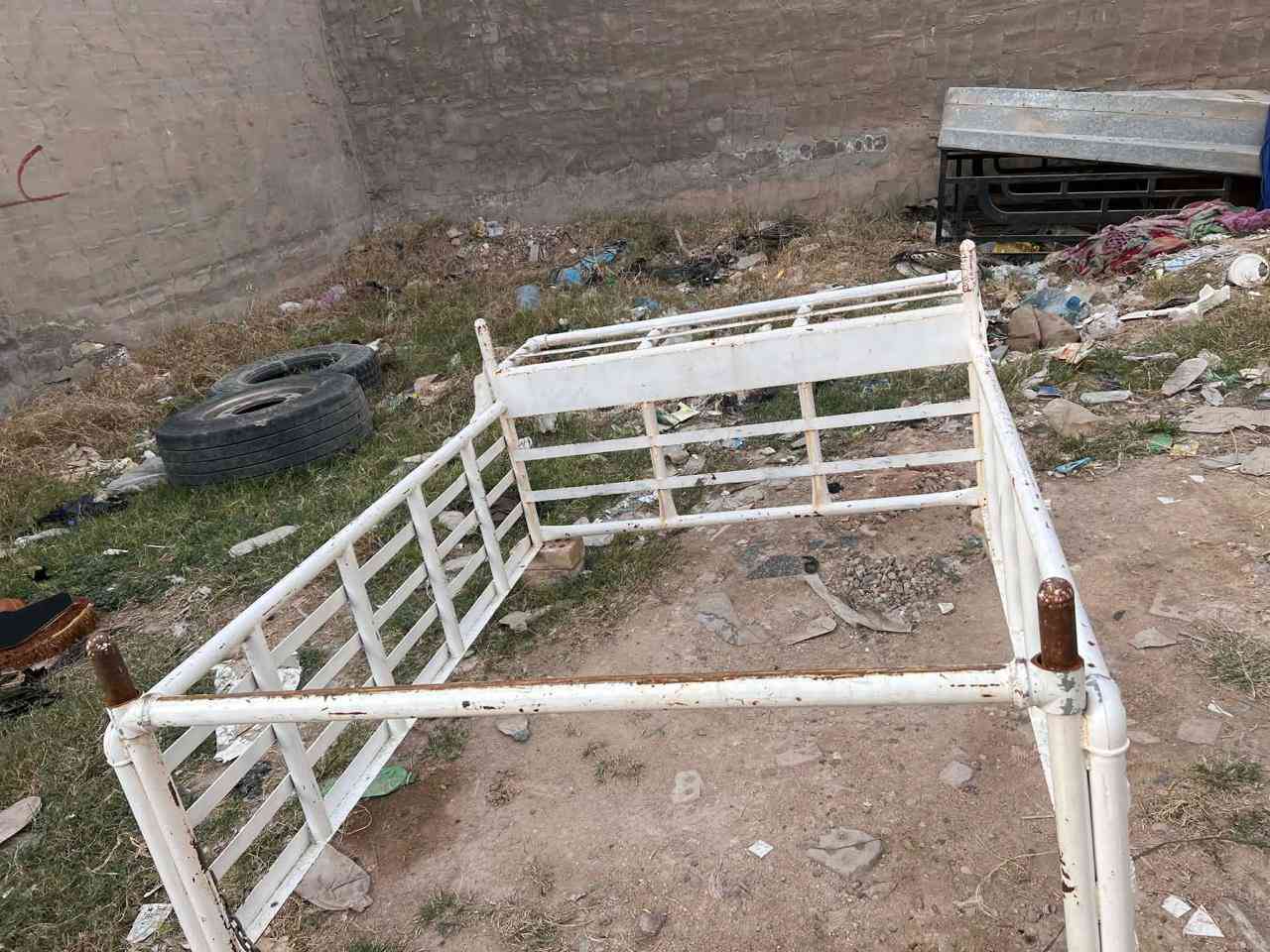 سلام عليكم محجر مال ابو سمير مال بيكم جمره اربع جنكال مكان بغداد ***********
