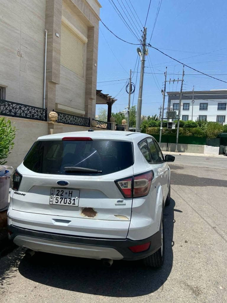 بيع مستعجل سلام عليكم للبيع فورد ايسكيب ٢٠١٧ مواصفات سيارة se ٢ قطعة سبخ بدون دواخل محرك گير شرط رقم و سنوي هزه كل جديد
*********** مكان اربيل أربيل, العراق

