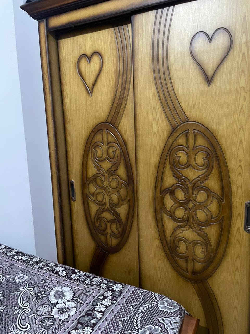 سريرين مع دولاب ثنائيه
مع مراتب حالة ممتازة 
للتواصل فون او وتس 01147244053 
السعر المطلوب 14000


**إذا كنت صاحب هذا الإعلان وتريد حذفه لأي سبب، رجاءا أرسل رسالة إلى الدعم الفني**