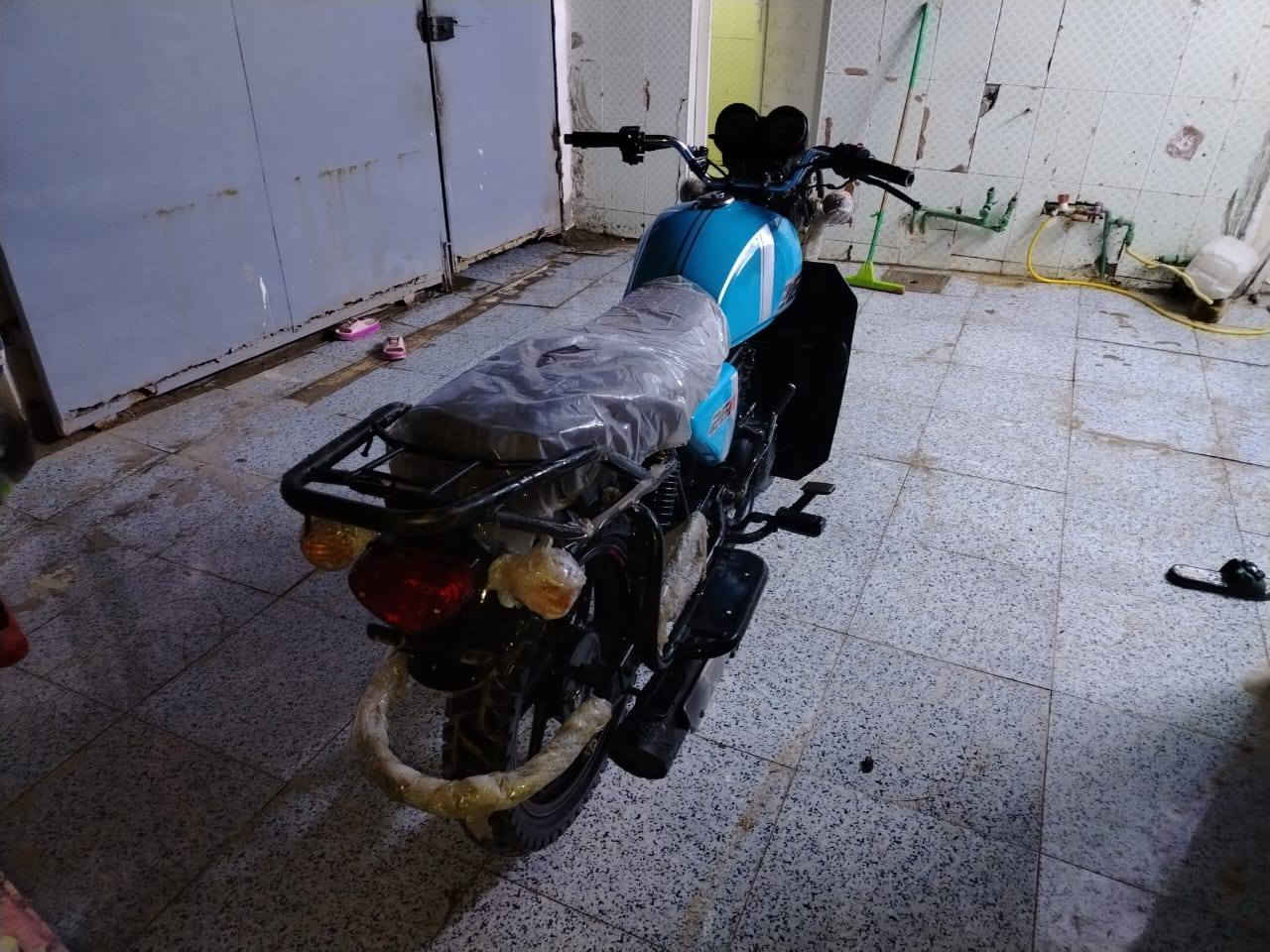 درجه دايوان الي بيع 
نضيفه ومكينه حلوه 
مديل 2023
***********
اورق سكنر 
مكينه مبدل فقط والفات 
سعر 950وبيه مجال
