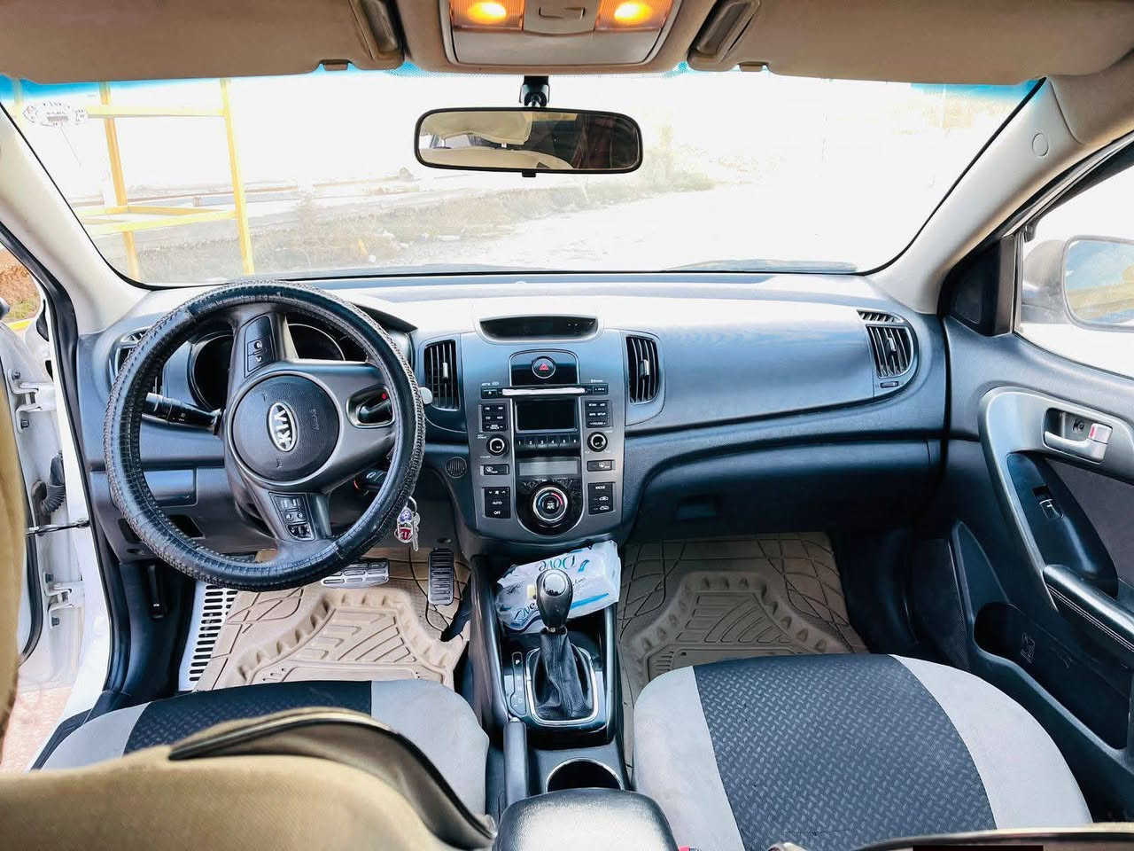 السلام عليكم
سيراتو للبيع فقط

موديل 2013

رقم اربيل انگليزي بأسم كردي تريد وكالة أو تحويل حاضرين

مواصفات السياره گير رياضي شفتات ستيرن اشاير بالمري حساس خلفي خمسه ويل كب بيها فقط 3قطع صبغ

السعر 95 وبيها مجال للشراي

مكان السياره النجف الاشرف 

‏‪ بي واتساب ‏‪‏‪0783 880 0238‬‏
