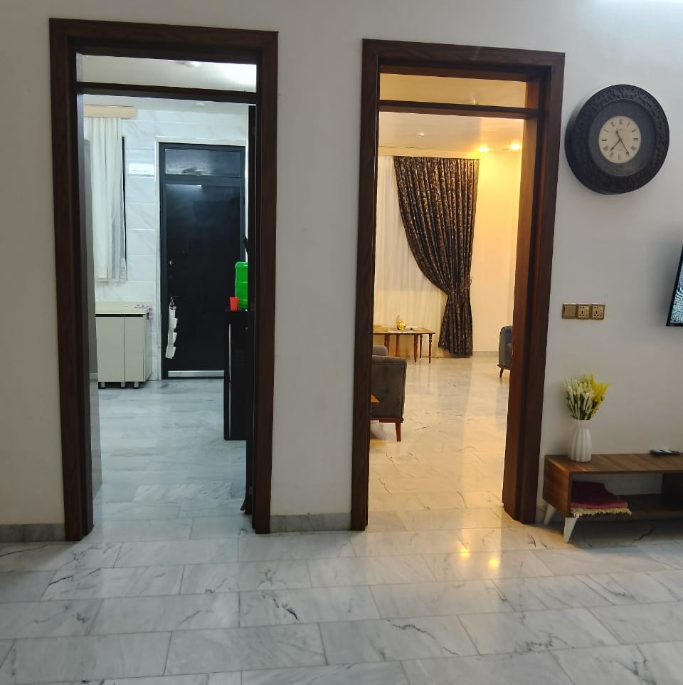 للبيع 
دار 155 متر حي الوحدة  شارع 12 متر قرب السوق والشارع العام يحتوي على 4 غرف نوم  + محلقات كاملة   البيت جديد. يرهم بيع مباشر يرهم مراوس
للإستفسار  الاتصال او مراجعة المكتب العنوان الطارمية الشارع الرئيسي تقاطع شارع التدبير عمارة ابو صخر  مكتب الرياض للعقار/ الطارمية  
*********** ***********
