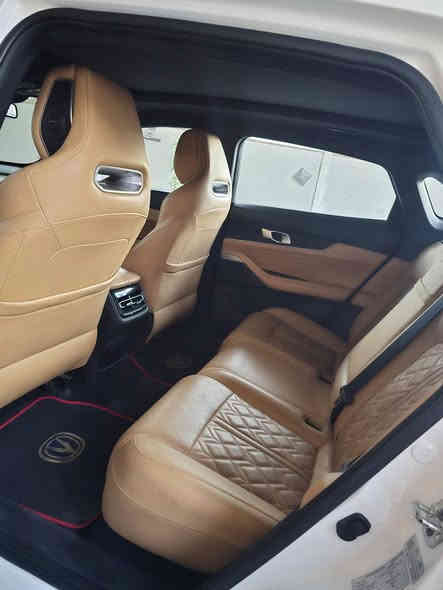 سلام علیکم شانجان UNI-k للبيع موديل 2022 ماشية 38 نظيفة السعر 32 مليون  بيهة مجال الرقم ***********
