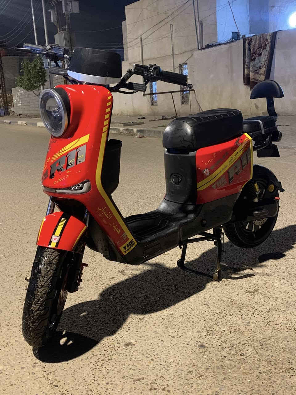 السلام عليكم . دراجه R11 للبيع نضيفه كلش مكفوله من كلشي فقط الحساس بي خلل
سعرها 450 وبيها مجال لشراي من تجي اطيحلك 
مكاني بصره خمسه ميل 
رقم الهاتف ***********
