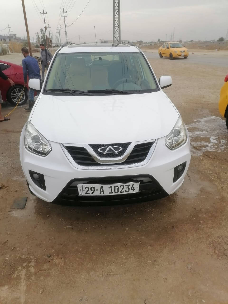 سلام عليكم سيارة شيري تيكو موديل ٢٠١٣ صبغ حزام كير ومكينه مكفوله سعر ٥٠ وبيها مجال مامتواجد على فيس تصل علا هذا الرقم ***********
