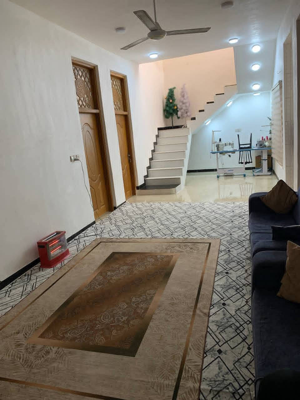 بيت زراعي للبيع المساحه ١٦٠م مسلح على طريق الزوار  رقم العقار ٩٣م ٢٩ ببساتين الدغارة .....***********
