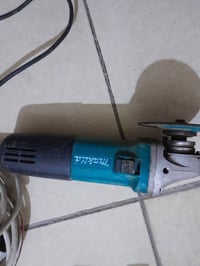 عندي 5كوسرات ماكتا الأصلي ماداخلات تصليح نهائياحجم 115ملم سعر القطعه ا...