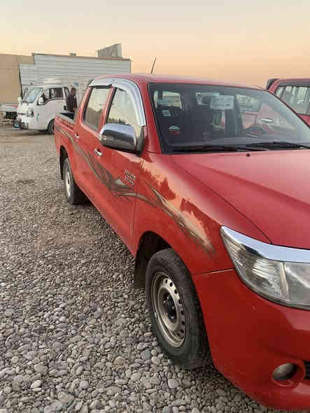 السلام عليكم تيوتا هايلكس موديل ٢٠١٤ سردار رقم سليمانيه انكليزي شاصي ١٢ سياره مكفوله كفاله عامه عده شخط بصيط صفحت البدي الباقي كفاله محرك ما مفتوح ماشيه ١٤٠ حقيقي سياره جديده جاهزه من صدر تخم تاير ويل كب تدفئه تبريد كله شغاله مكان ديالى بعقوبه للاستفسار 
***********
