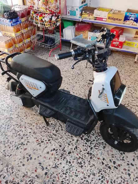 دراجه شحن الكارو دراجه كلش قويه خمس بطاريات كبار عل للفحص السعر 425 للاستفسار اتصل  *********** بي واتساب مكاني الكرخ شارع حيفا
