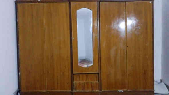 السلام عليكم كنتور صاج للبيع 300الف المكان كوفه رقمي بي وتساب ***********
