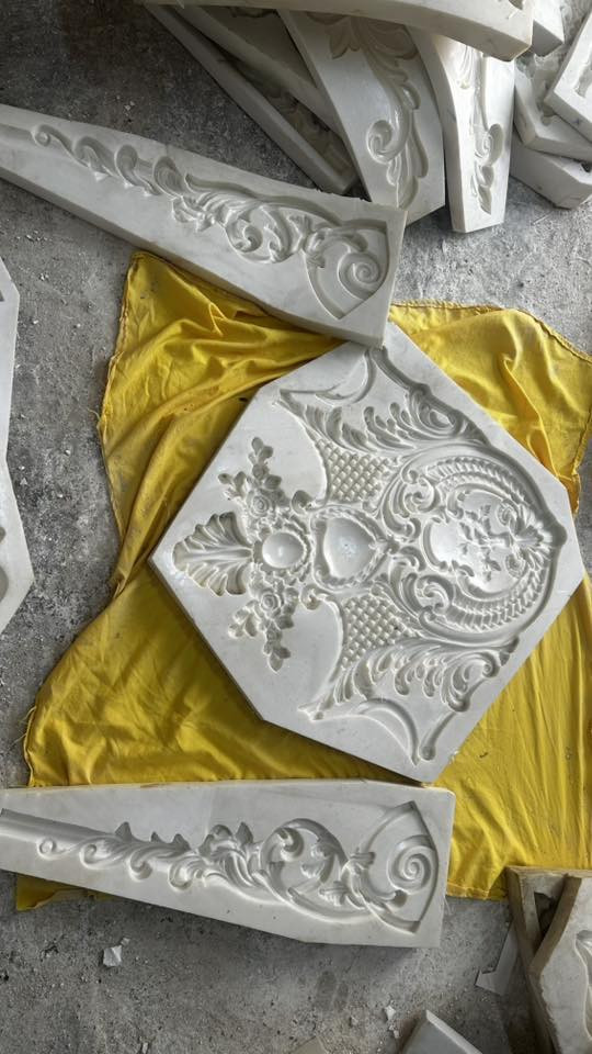 قوالب سيليكون 200كيلو 
لستفسار 
***********
