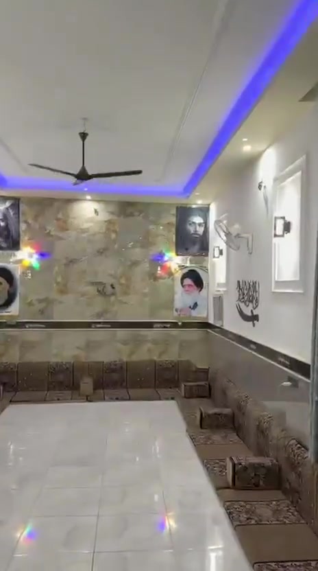 دار للبيع مساحته 135 متر الواحه 7ونص والنزال 18يصلح حسينية من حيث الموقع بناءً درجة أولى البوبيات عمود 74  للاستفسار الاتصال على الرقم ***********
