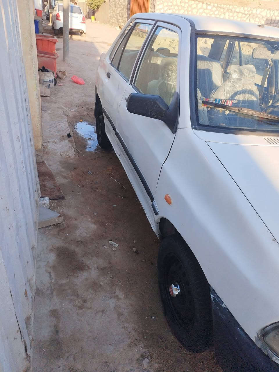 سلام عليكم سايبه خصوصي رقم قادسيه لون ابيض موديل 11 ماعليها اي غرامه سياره جاهزه مكان نجف كوفه سعر 28بيه مجال او مراوس وهاذه رقمي ***********
