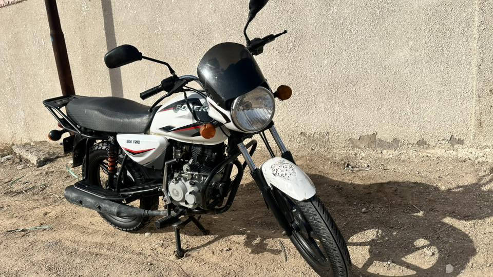 سلام عليكم بوكسر موديل 2020 شهر 12 رقم وسنويه بغداد تحويل ثاني يوم محرك جيد جداً مامفتوح كهربائيات شقاله سلف هندر اشاير لايت زنون منضومه فول ثلجي تايرات لوك شرط دراجه مكفوله من كلشي بعدهه عل شركه السعر 1500 وبيها مجال مكان بغداد هاتف ‭0778 318 8640‬
