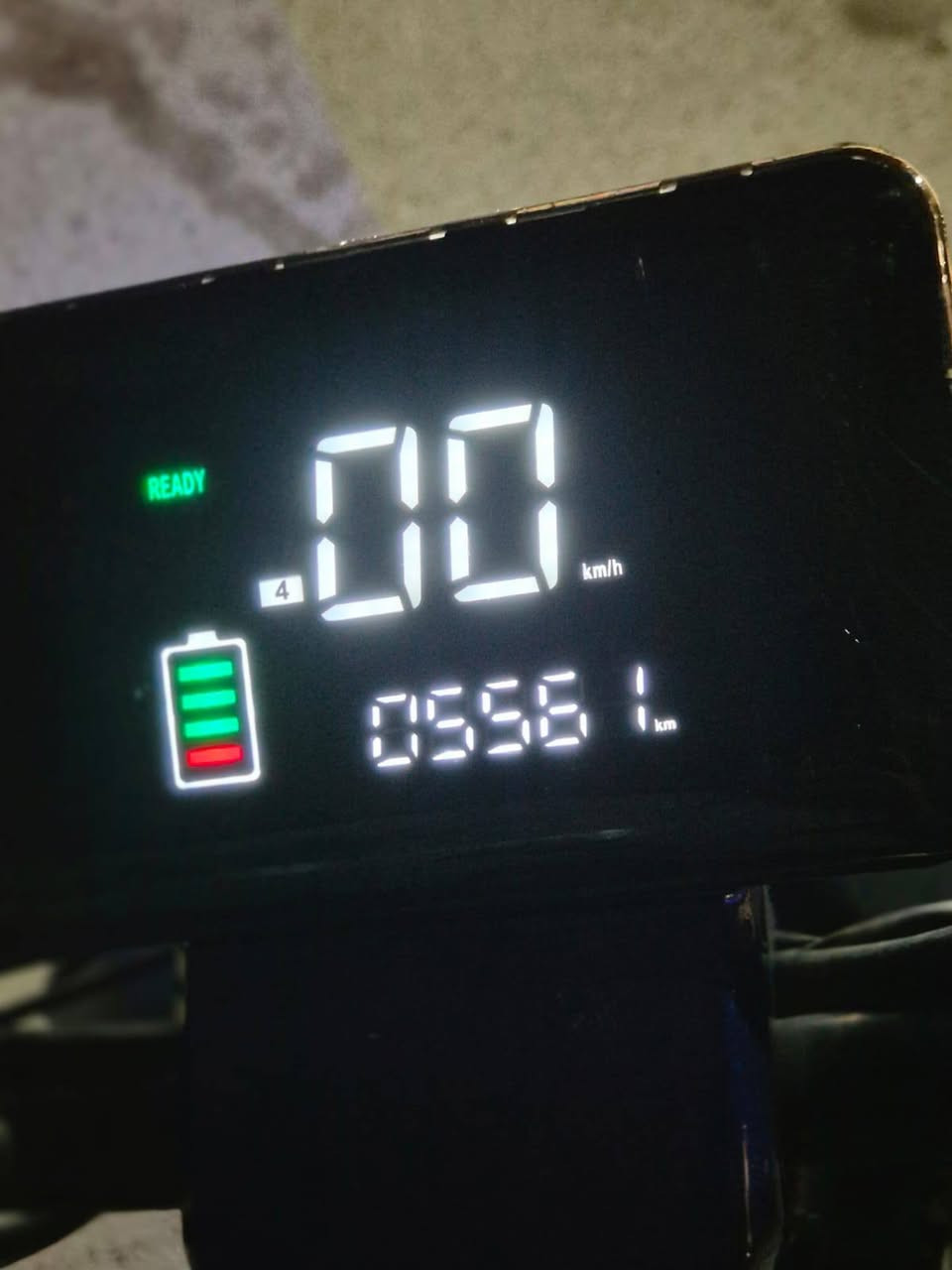 للبيع دراجه شحن نوع R9 موديل ٢٠٢٤
دراجه خير من الله 5 باتريات الكبار ملف 1500 دراجه حلوه وناعمه تجي  بصمه + سويج+مفتاح بطاريات كل الحساست مشتغله
 جهاز انذار
 قفل ستيرن
  كلوب عالي وناصي
  بلوتوث موبايل
 بيه نضام R رجوع للخلف
 بريكات امامي وخلفي دراجه نضيفه
 الأضرار الكفر الامامي الصبغ متفطر و هورن و إشارة واكفات
السعر ٥٠٠ و بيها مجال 
المكان شارع فلسيطين
الاتصال ***********
