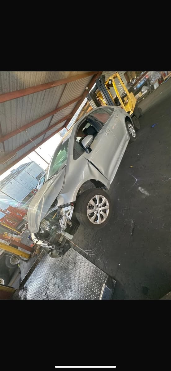 كورلا 2024
ماشيه 38 الف 
حداديه تبريد كله جديد 
حادثه بدون يربالك و شوصي 
رقم بصره حره 
سياره جديده 
سعره 150 وبيه مجال 
رقم ***********
