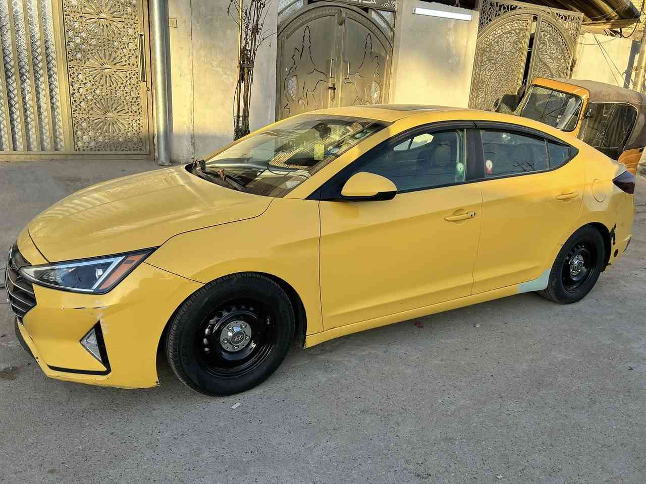 السلام عليكم
النترا للبيع موديل ٢٠١٩
وارد امريكي السونار مرفق بلصور
فول مواصفات وبيه منضومه غاز 
ومنضومه زنون السياره خير من الله 
بسمي شرط التحويل 
العنوان سبع اقصور شارع ابو علي

***********
